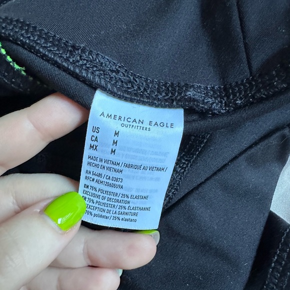 American Eagle Black Women's Bike Shorts, Rainbow Accents & Pocket Medium - Picture 4 of 4